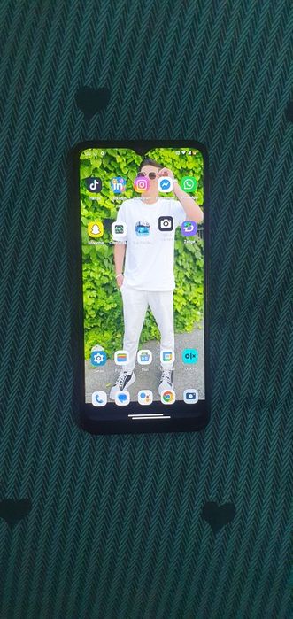 Motorola g30 128 GB 6 giga ram