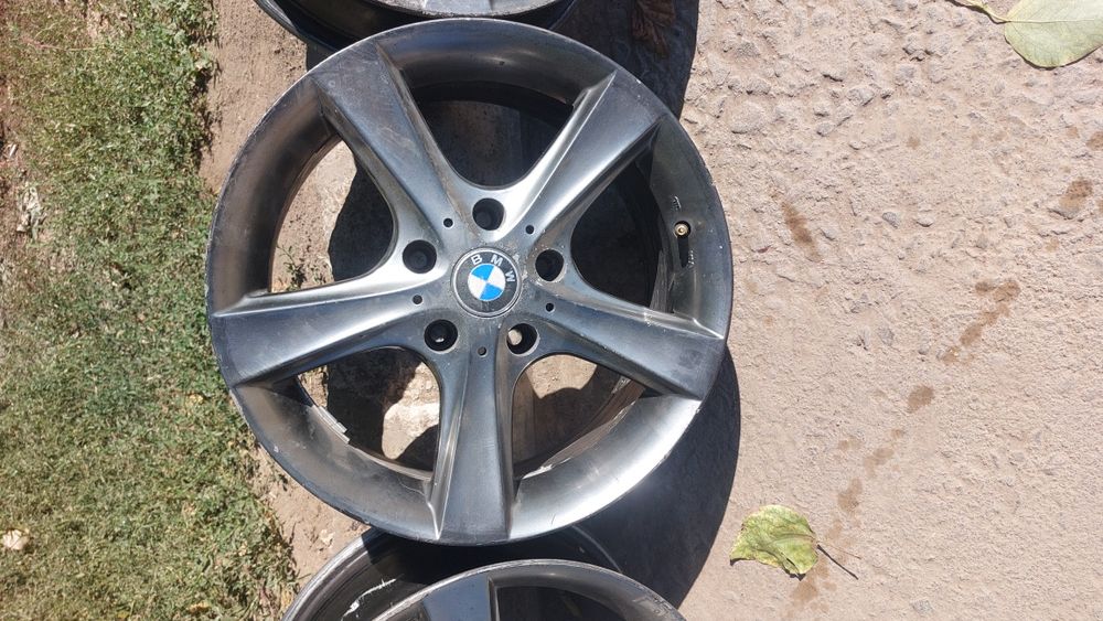Продам диски БМВ R16