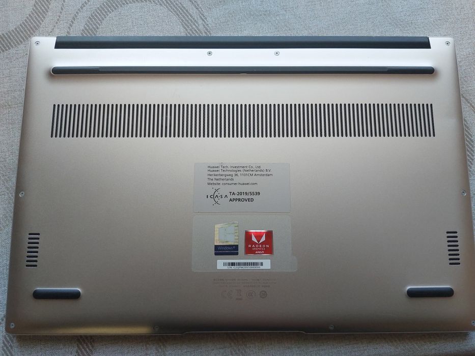 Laptop Huawei Matebook D14 (+безплатен охладител)