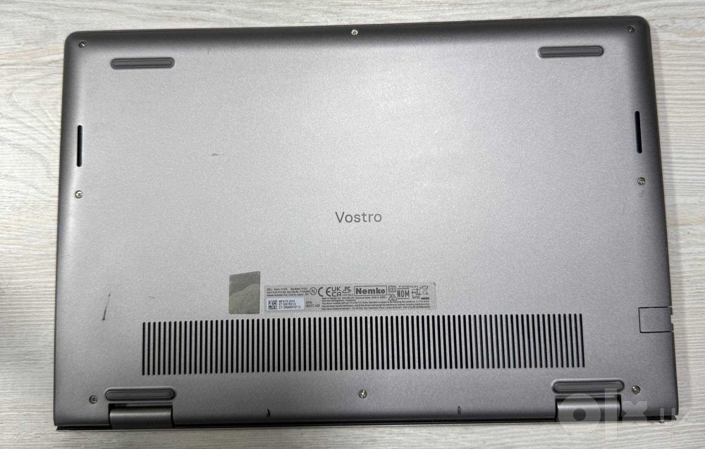 Dell Vostro 14 34.30 - 14" FULLHD IPS  Core i7-1355U 32GB/1TB SSD