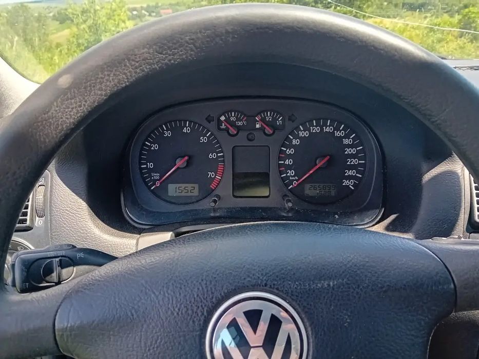 Vând golf 4 1.6 benzina