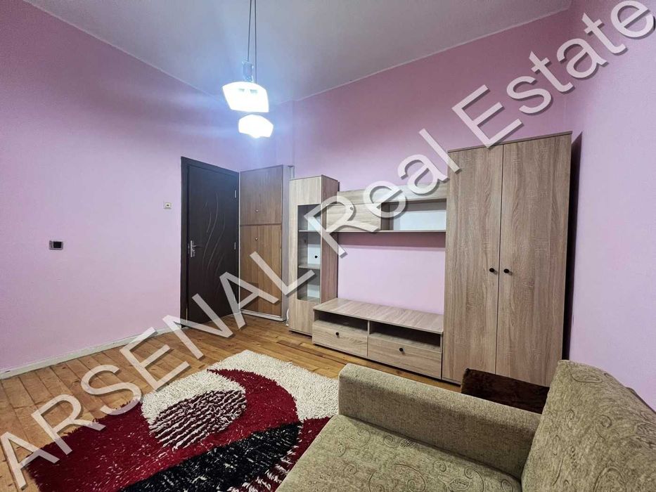 Дава се под наем Тристаен апартамент в София, Център - 95 кв.м за 548.25 € - Снимка #4
