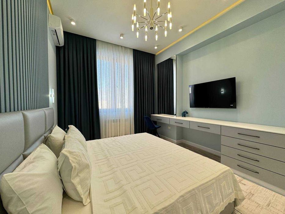 Алайский-Новостройка! Сдается новая 3-х ком. квартира в центре города!