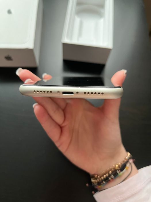Iphone 11 White 64Gb