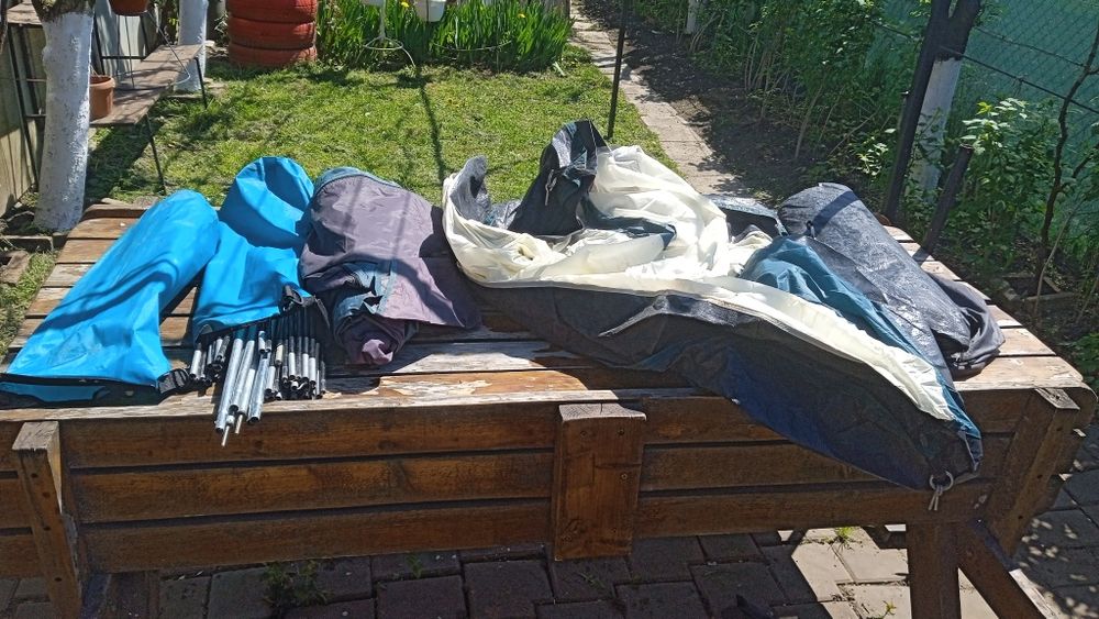 Cort 6-8 persoane, H interior 1.90 m, camping munte/mare, Germania