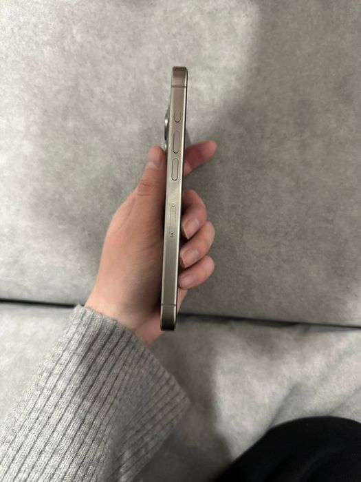 Iphone 15 pro в отличном состоянии