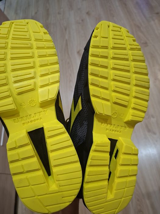 Работни обувки чисто нови