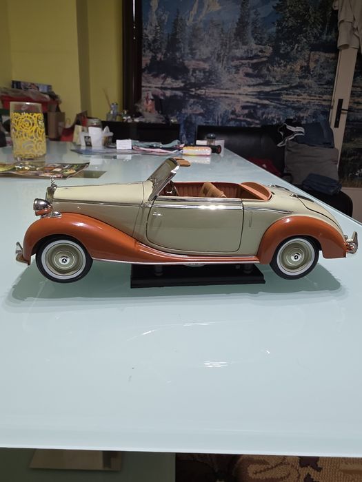 Mercedes 170s (1:18)