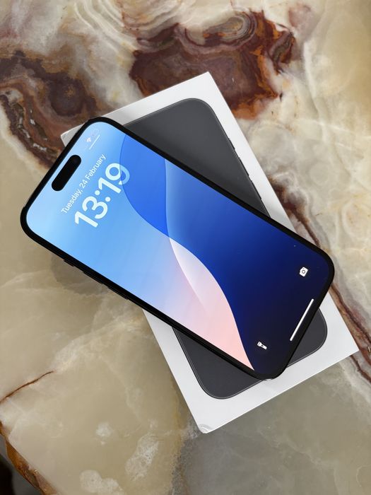 Vand Iphone 15  - 128 GB - Negru