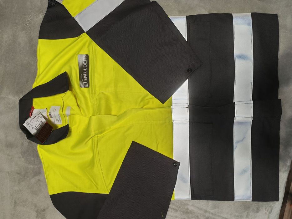 Работни дрехи...