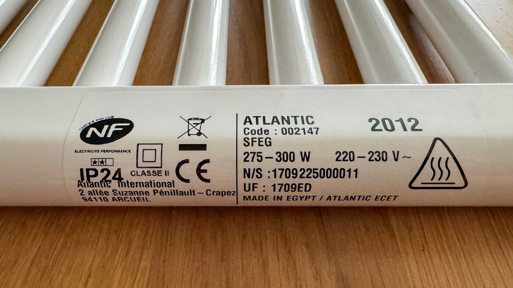Неизползвана електрическа лира за баня ATLANTIC 2012 Digital, 300W (в гаранция)