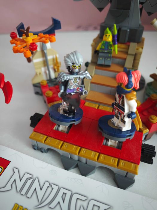 LEGO Ninjago Arena de luptă de la turneu
