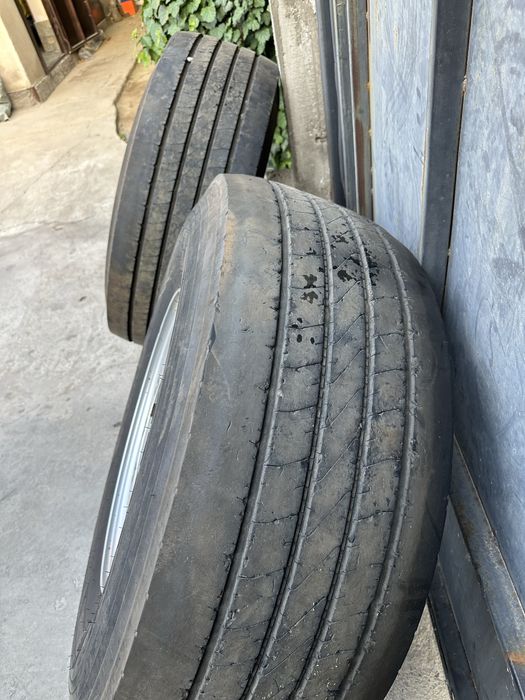 385/65 r22.5 Goodyear с дисками