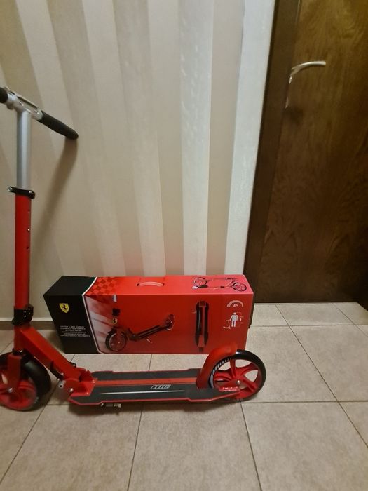 Тротинетка Ферари