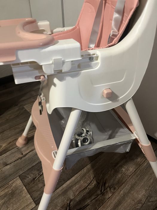 Детский Стульчик для кормления  .новый