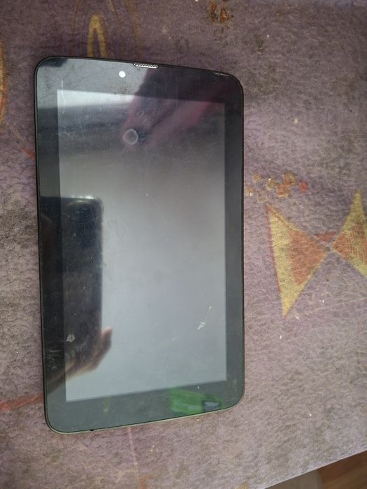 два старых планшета