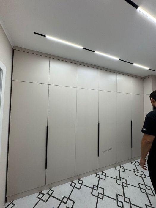 Сборщик мебельи услуга мебельщика