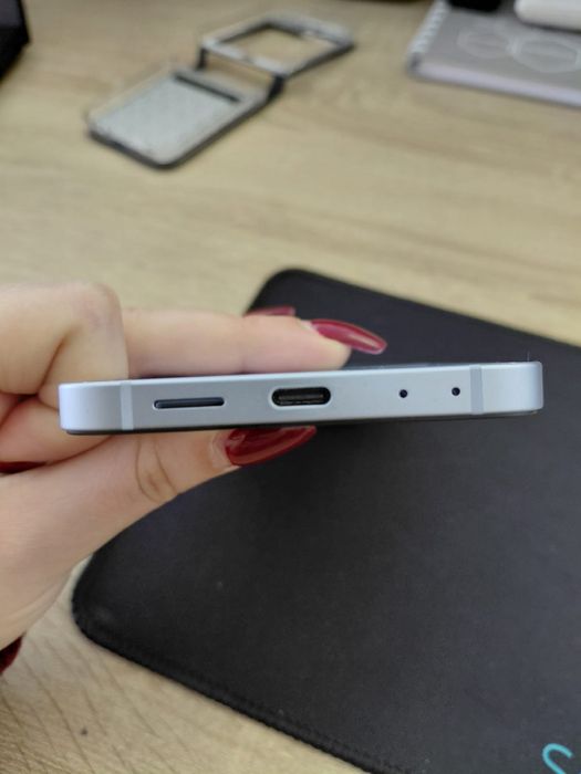 Vand samsung galaxy z flip 6