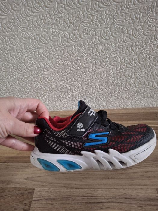 Skechers  маратонки