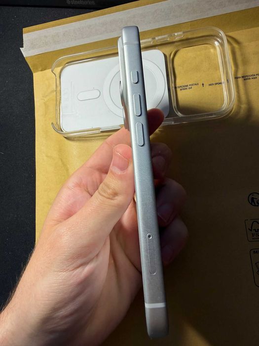iPhone 17 Pro Silver - defect - Ideal pentru piese