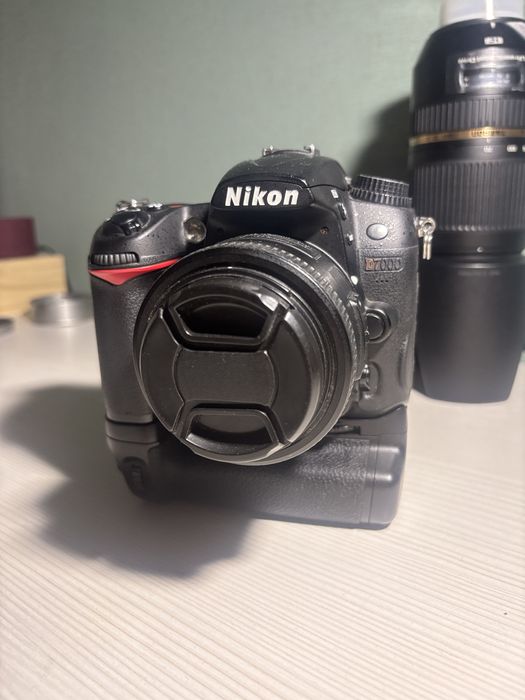 Фотоаппарат Nikon D7000 срочно