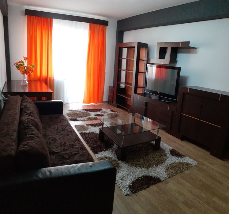 Inchiriez apartament 2 camere in Floresti, strada Stejarului