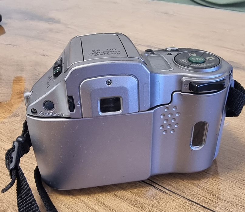 Фотоапарат Olimpus IS 200