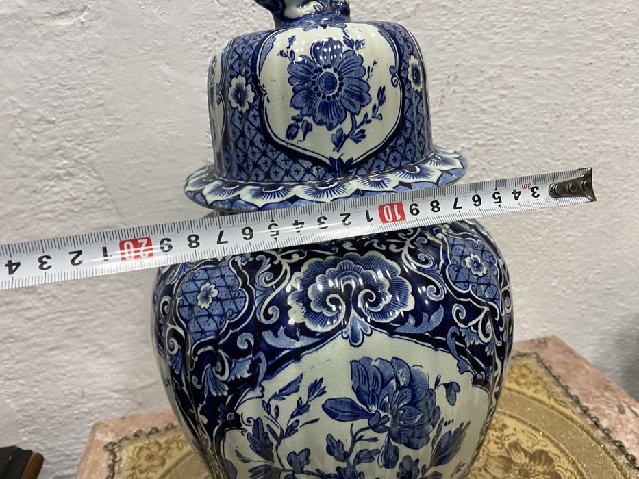 Голяма холандска порцеланова ваза на делфт