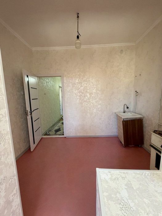 Продаётся 1 ком 2 мкр новая планировка