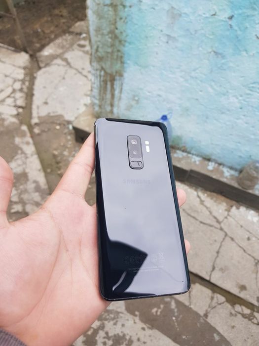 Samsung s9+ ideal