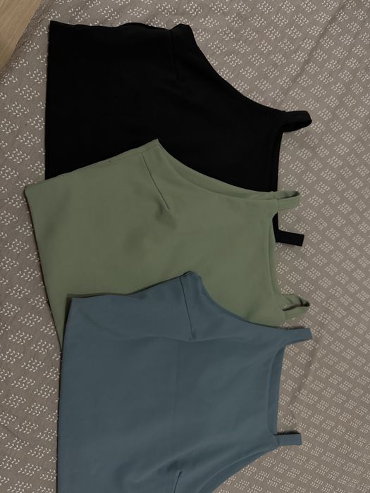 Продам женские вещи