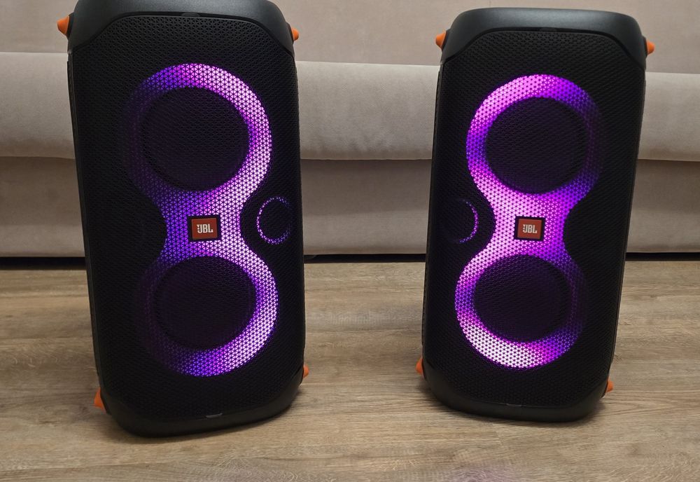 2 boxe JBL PartyBox 110