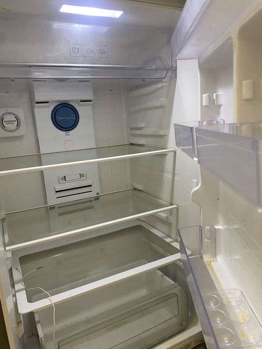 Продам холодильник Самсунг