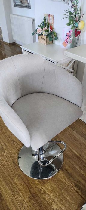 Retapitare mobilier, paturi, scaune