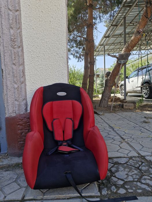 Продам автокресло Bei en