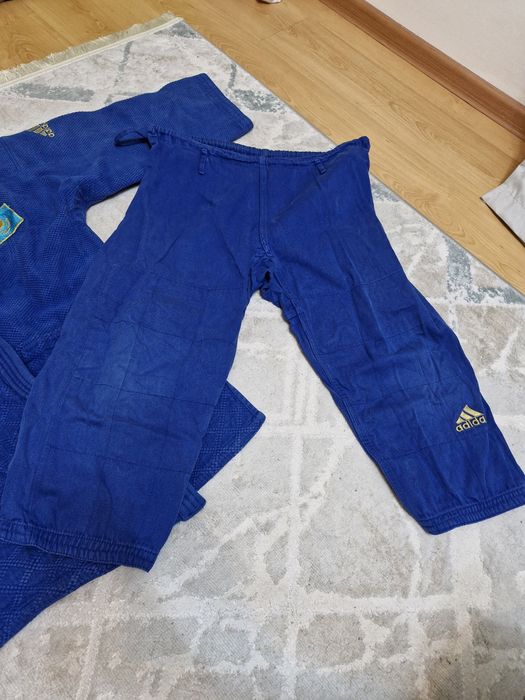 Продаю синее кимоно