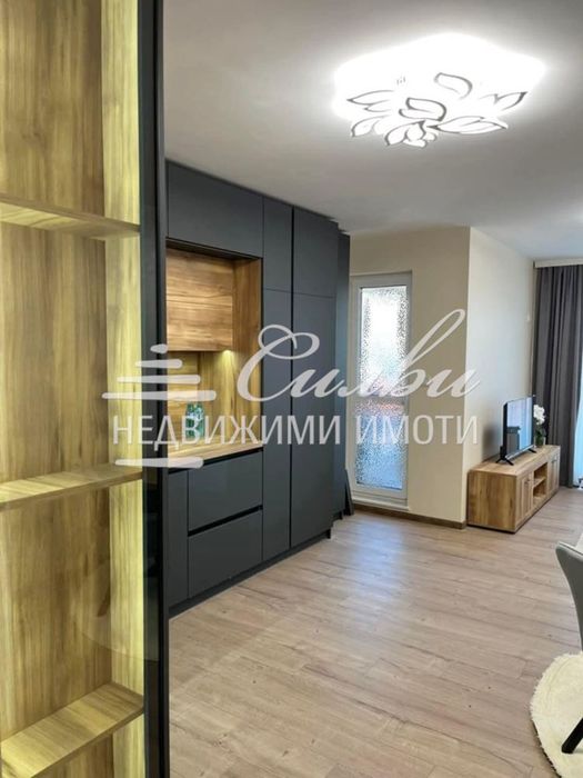 Дава се под наем Двустаен апартамент в Шумен, Болницата - 60 кв.м за 408 € - Снимка #2