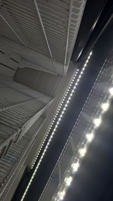 Vitrina bauturi/ lactate