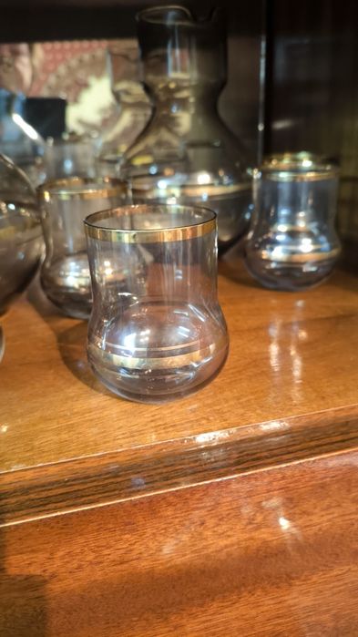 Посуда.графин 2штуки 6 стаканов