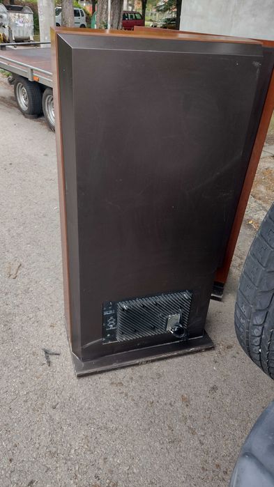 Grundig Monolith 120 Aktiv Box