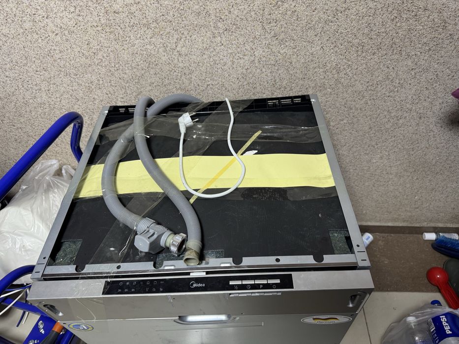 Посудомоечная машина Midea