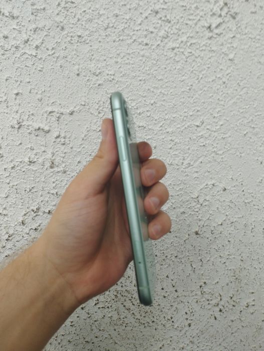 iPhone 11 64gb АКБ 72