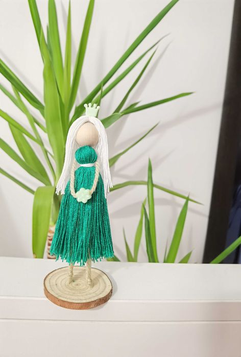 Păpuși Hand made 14 cm înălțime ( altfel de mărțișor)