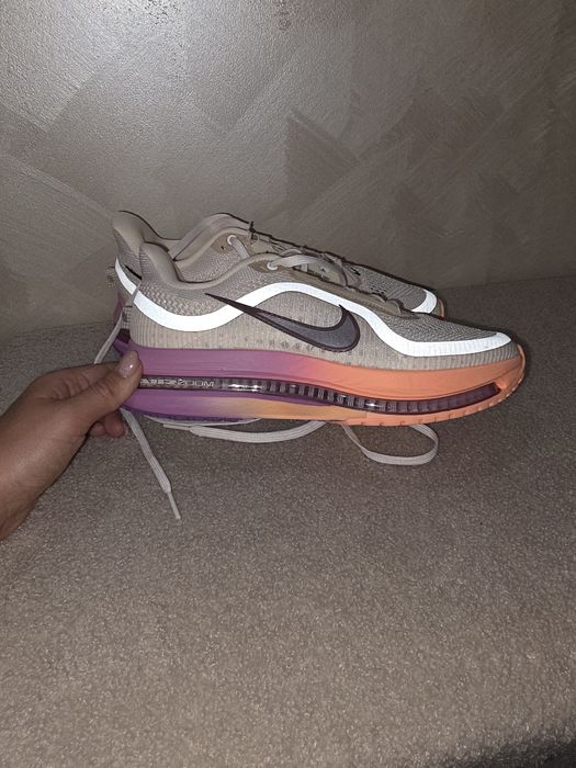 Дамски маратонки nike pegasus.