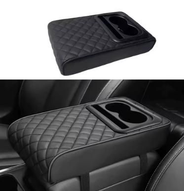 Възглавница за подлакътник на кола с 2 поставки за чаши за напитки.