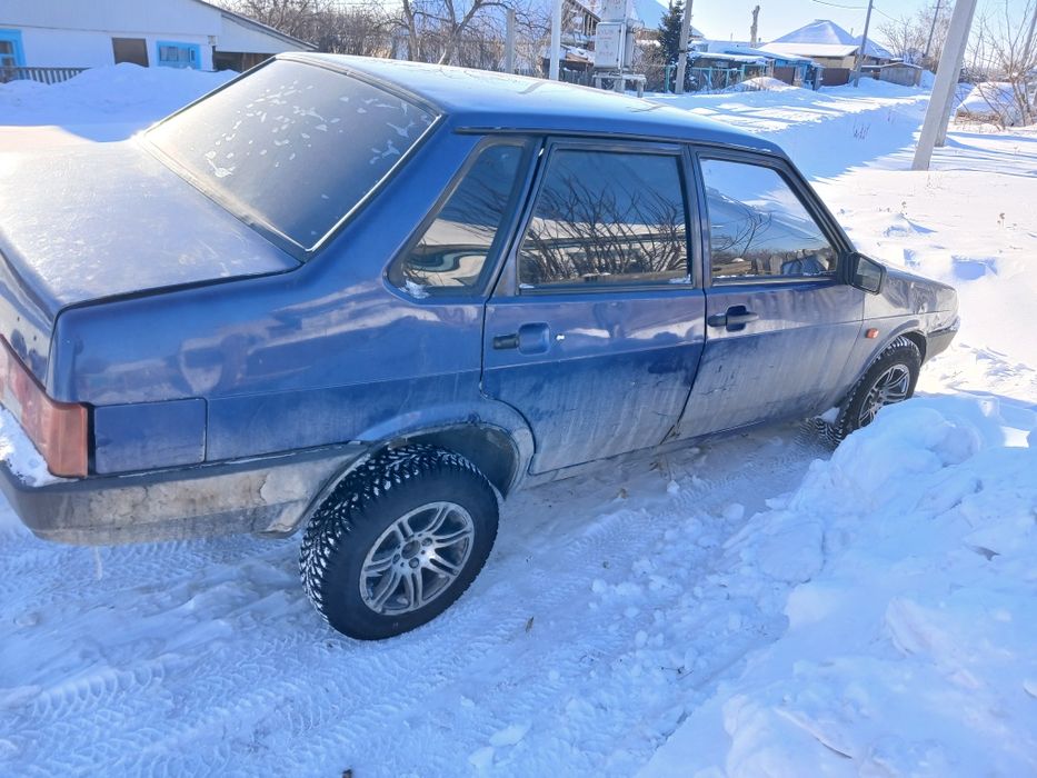 Продам ваз 21099.
