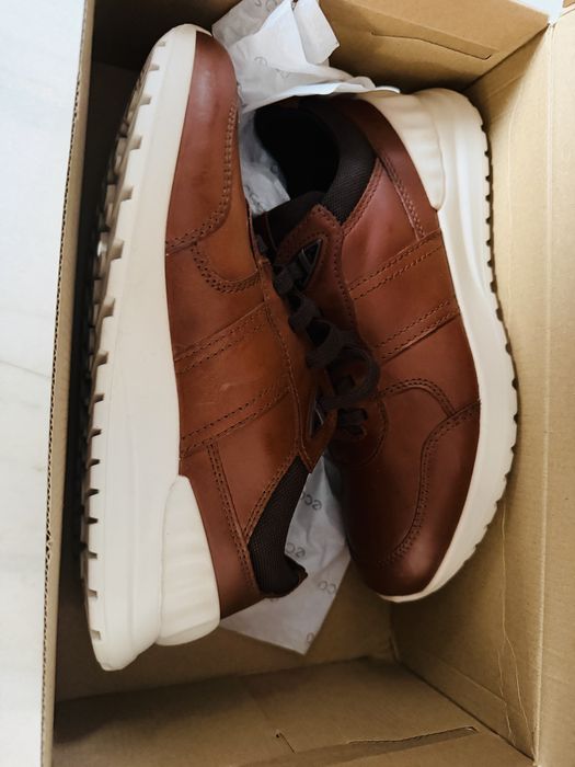 Adidasi barbarti marimea 41-42 diferite modele..