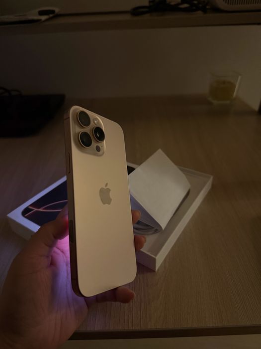 Продам i phone 16pro max