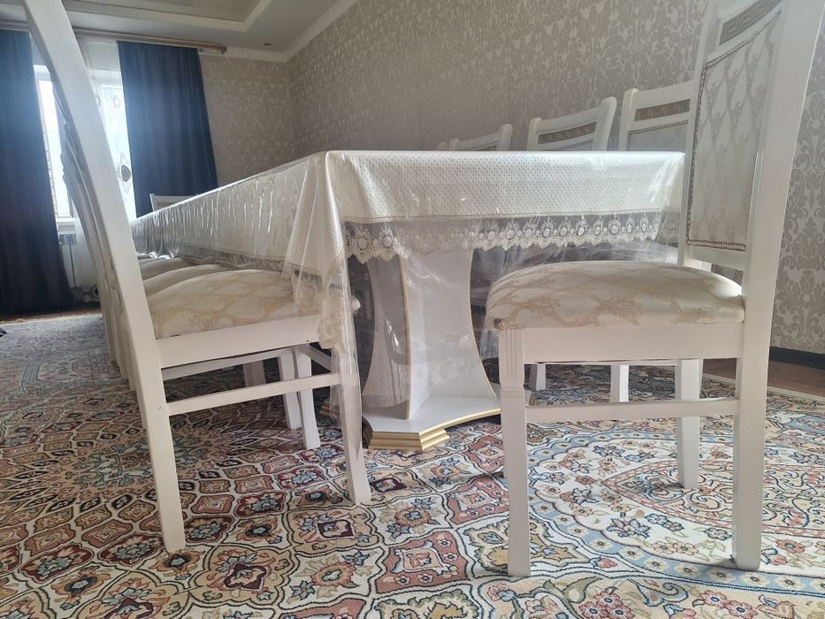 Продам столы и стулья