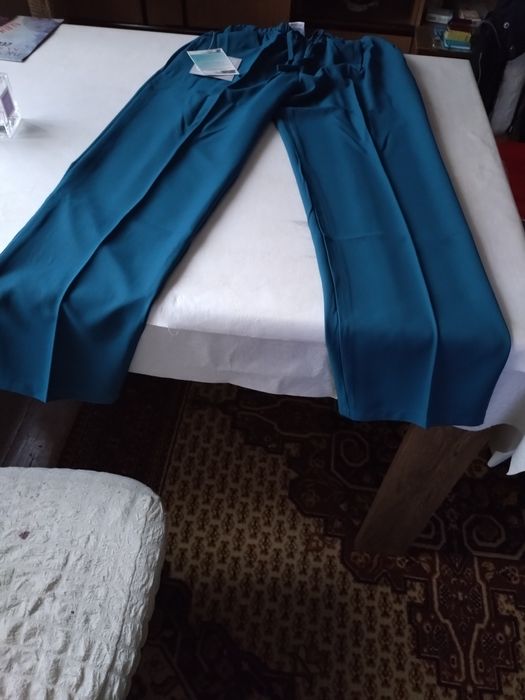 Работно облекло, цвят петролно зелено